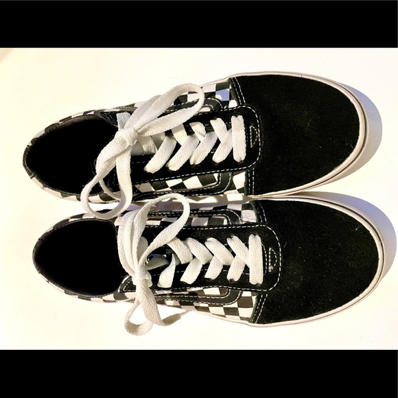 Vans Classic Checkerboard Kids Size 2 - Picture 2 of 6